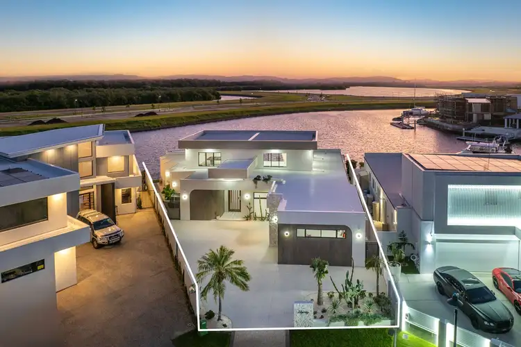 131 Paradise Parade, Jacobs Well QLD 4208
