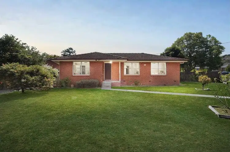 47 Robertson Drive, Mornington VIC 3931