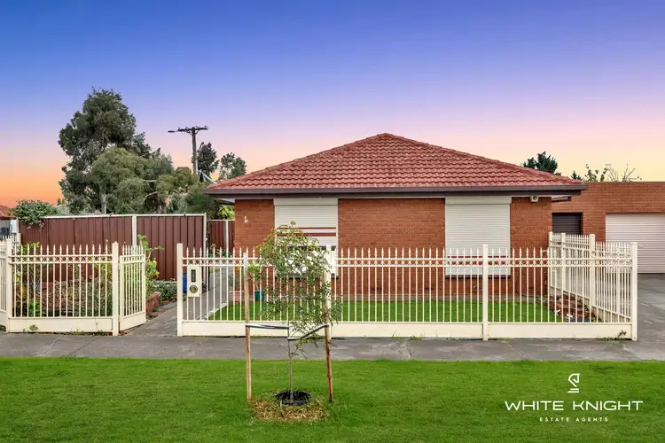 1/14 Gladstone Street, St Albans VIC 3021