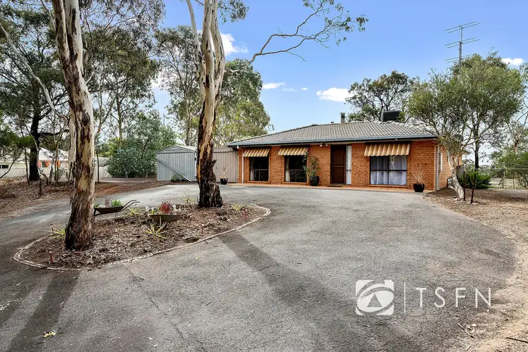 8 Backhaus Street, White Hills VIC 3550