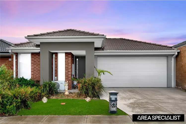 Second view of Homely house listing, 25 Brooksby Circuit, Harkness VIC 3337