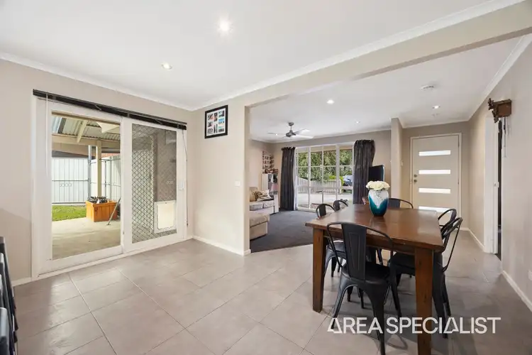 Sixth view of Homely house listing, 15 Cantle Close, Pakenham VIC 3810