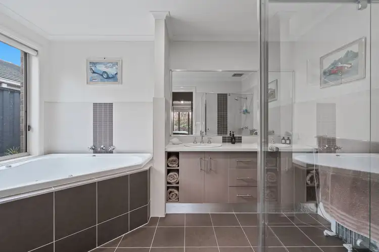 Fourth view of Homely house listing, 8 LUCERNE CIRCUIT, Pakenham VIC 3810