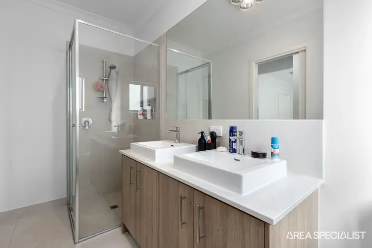 Fifth view of Homely house listing, 19 Bingham Circuit, Thornhill Park VIC 3335