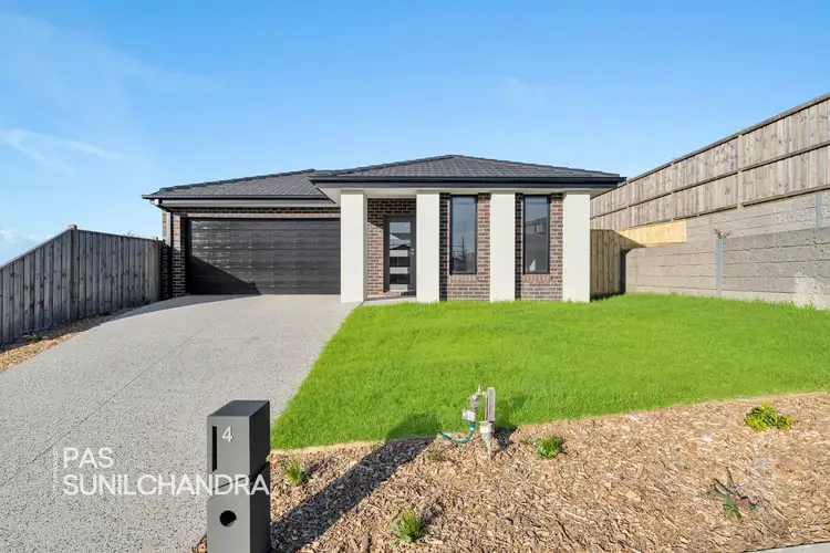 4 Royston Avenue, Warragul VIC 3820