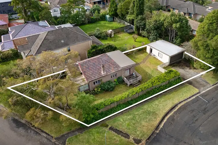 10 Russell Street, Denistone East NSW 2112