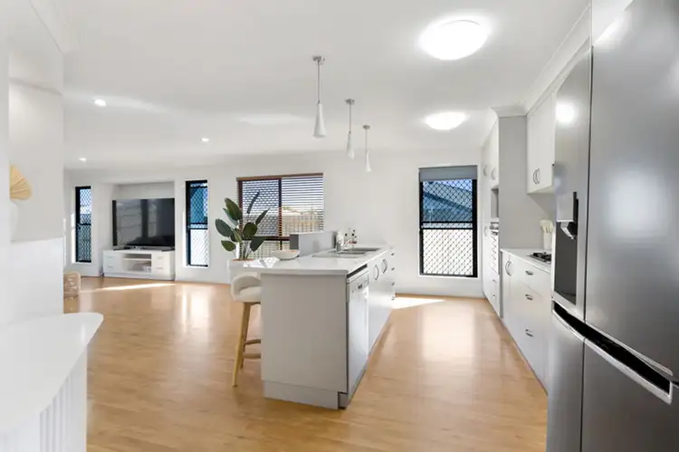 17 Sonoran Street, Rural View QLD 4740