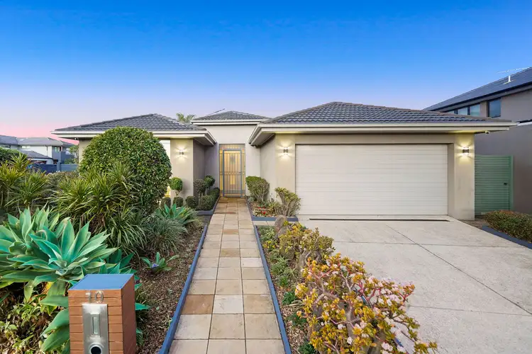 10 Burdekin Boulevard, Waterways VIC 3195