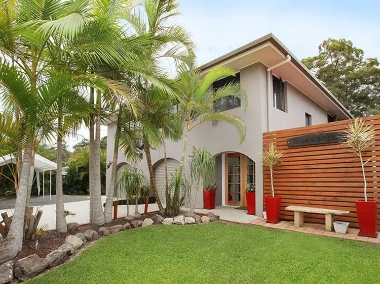 25 Spring Myrtle Avenue, Nambour QLD 4560