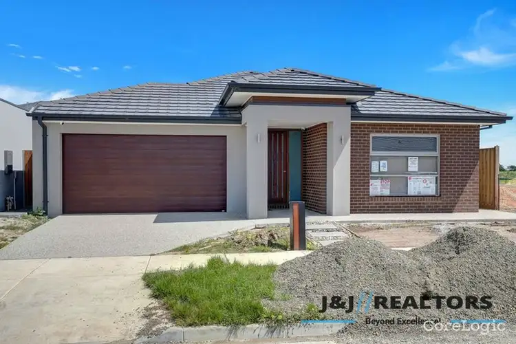 13 Handsome Avenue, Clyde North VIC 3978