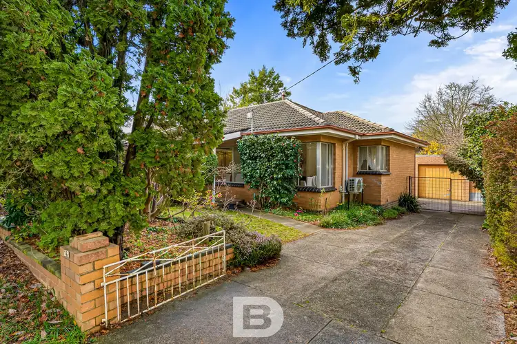 168 High Street, Woodend VIC 3442