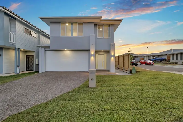 1 CHURCHILL PLACE, Pallara QLD 4110