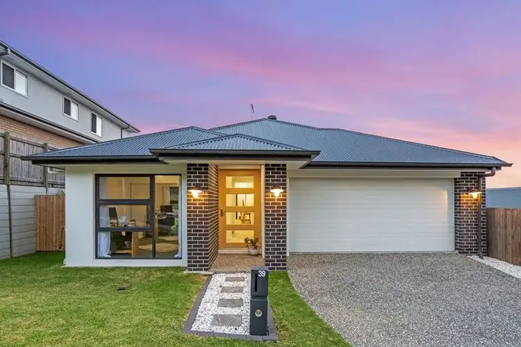 39 Applecross Circuit, Spring Mountain QLD 4300