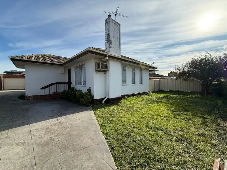 1/3 Lily Street, Braybrook VIC 3019