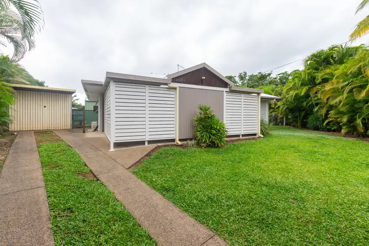 4 Marchant Street, Manoora QLD 4870