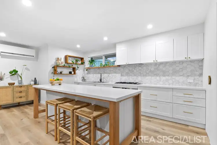 Fifth view of Homely house listing, 2 Monze Drive, Langwarrin VIC 3910