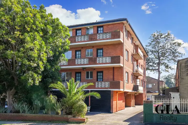 4/23 Carramar Avenue, Carramar NSW 2163