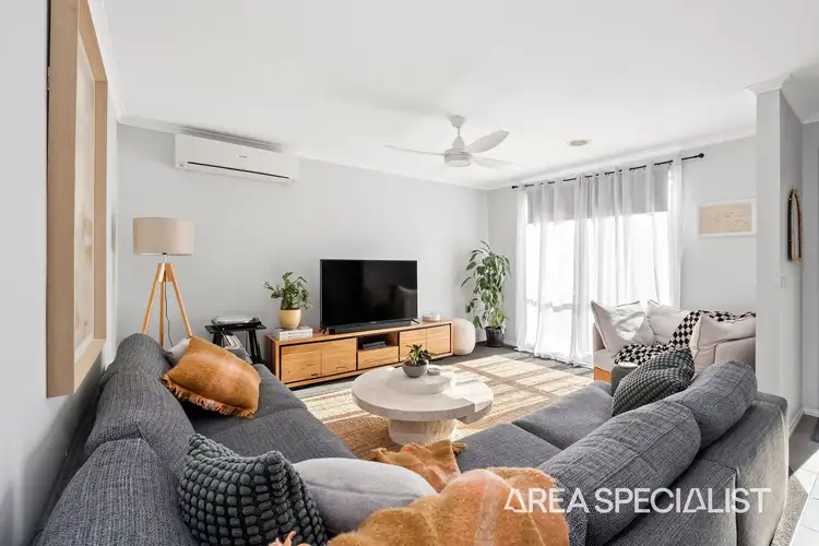 Third view of Homely house listing, 4 Jennifer Court, Pakenham VIC 3810