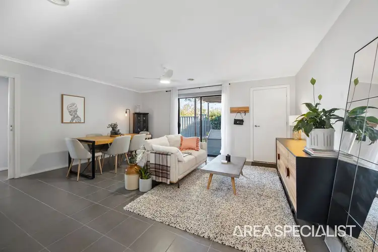 Sixth view of Homely house listing, 4 Jennifer Court, Pakenham VIC 3810