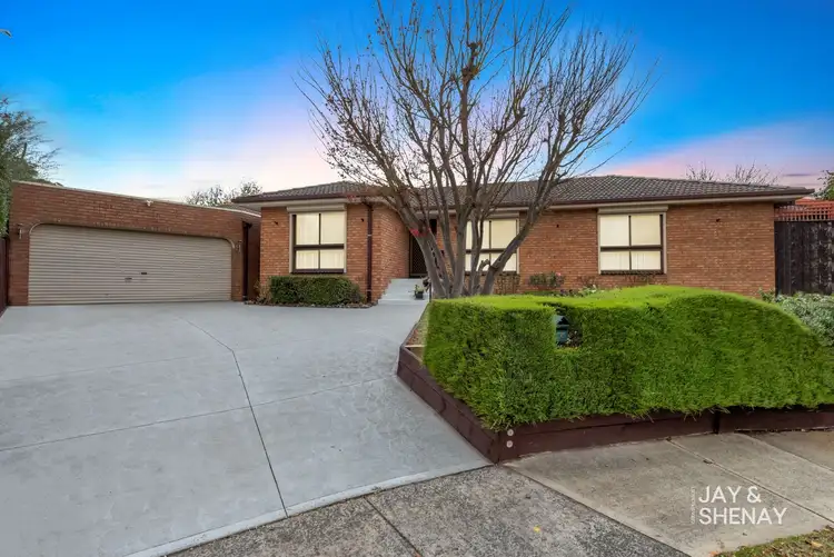 6 Dorgan Court, Endeavour Hills VIC 3802