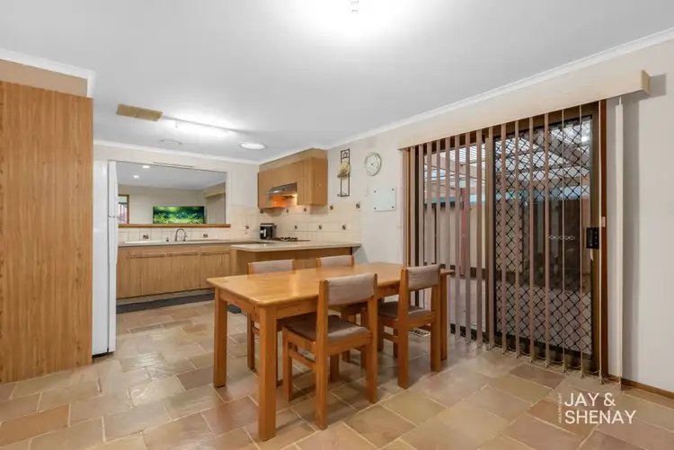 Fourth view of Homely house listing, 6 Dorgan Court, Endeavour Hills VIC 3802