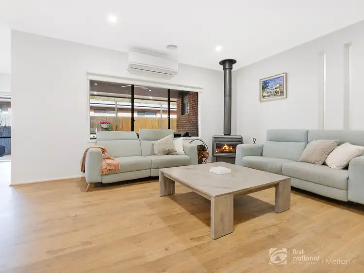 Fifth view of Homely house listing, 4 Bendigo Drive, Eynesbury VIC 3338