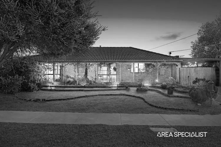 78 Songlark Crescent
