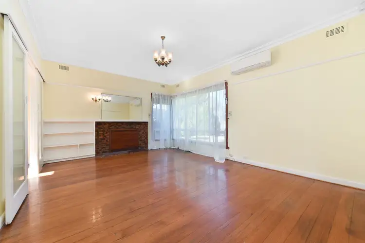 82 Railway Parade, Dandenong VIC 3175