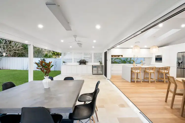 6 Ithaca Street, Bateau Bay NSW 2261