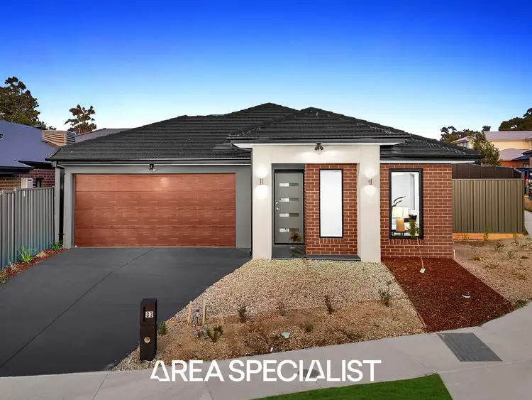 33 Silverstar Street, Pakenham VIC 3810