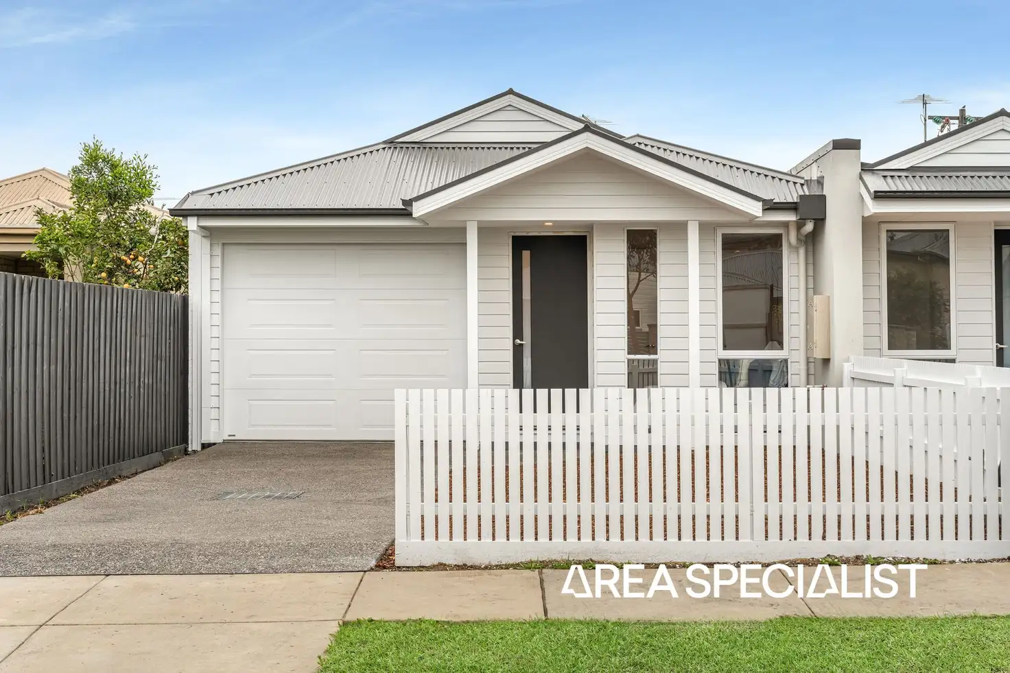 Main view of Homely unit listing, 11 Albert Street, Hastings VIC 3915