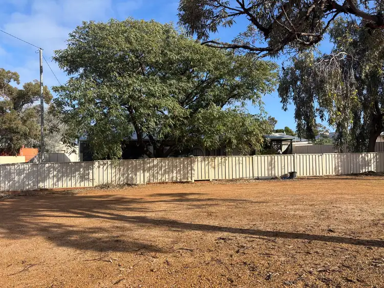 106 Lefroy Street, Coolgardie WA 6429