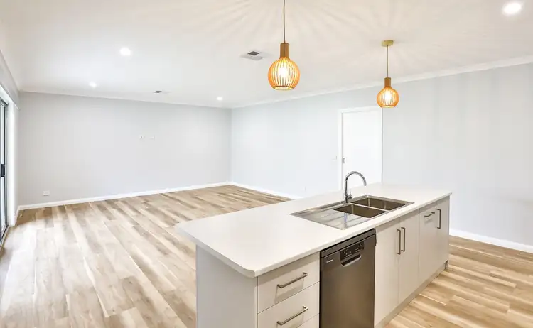 Fifth view of Homely house listing, 5A Como Drive, Irymple VIC 3498