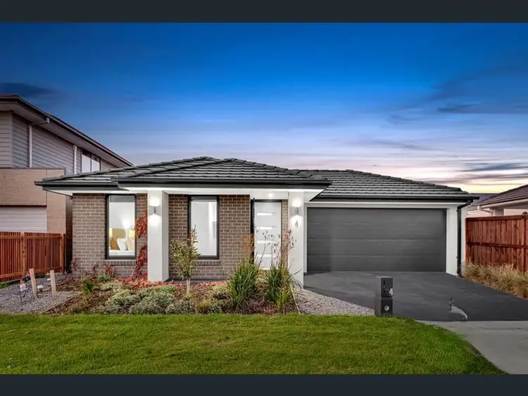 4 Homely Avenue, Clyde North VIC 3978