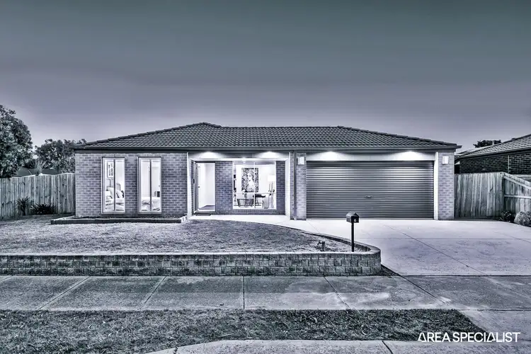 6 Cerreto Mews, Pakenham VIC 3810