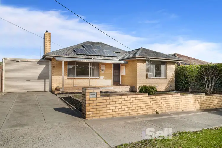 28 Hanleth Avenue, Springvale VIC 3171