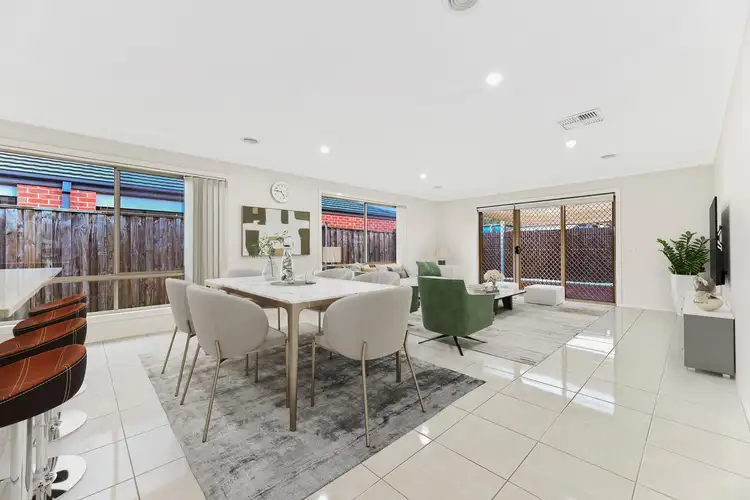 Fifth view of Homely house listing, 28 Dahlia Crescent, Keysborough VIC 3173