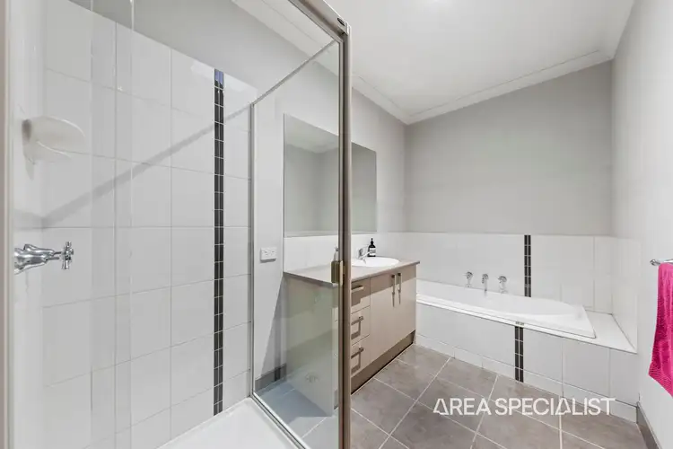Fifth view of Homely unit listing, 2/25 King Street, Pakenham VIC 3810