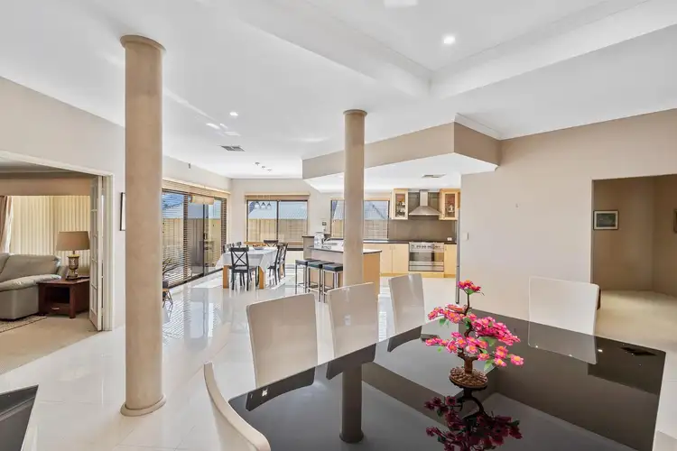 21 Kilchurn Promenade, Darch WA 6065