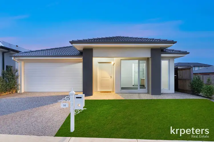 16 IXIA STREET, Officer VIC 3809