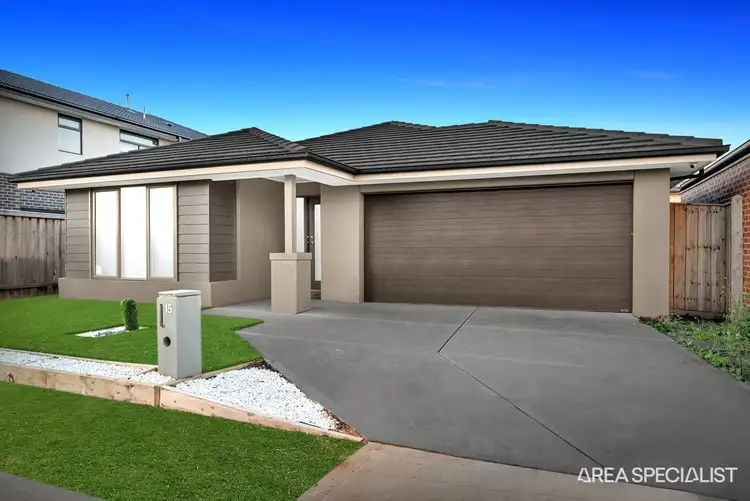 15 Ravine Place, Thornhill Park VIC 3335