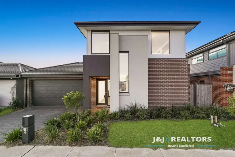 245 St Germain Boulevard, Clyde North VIC 3978