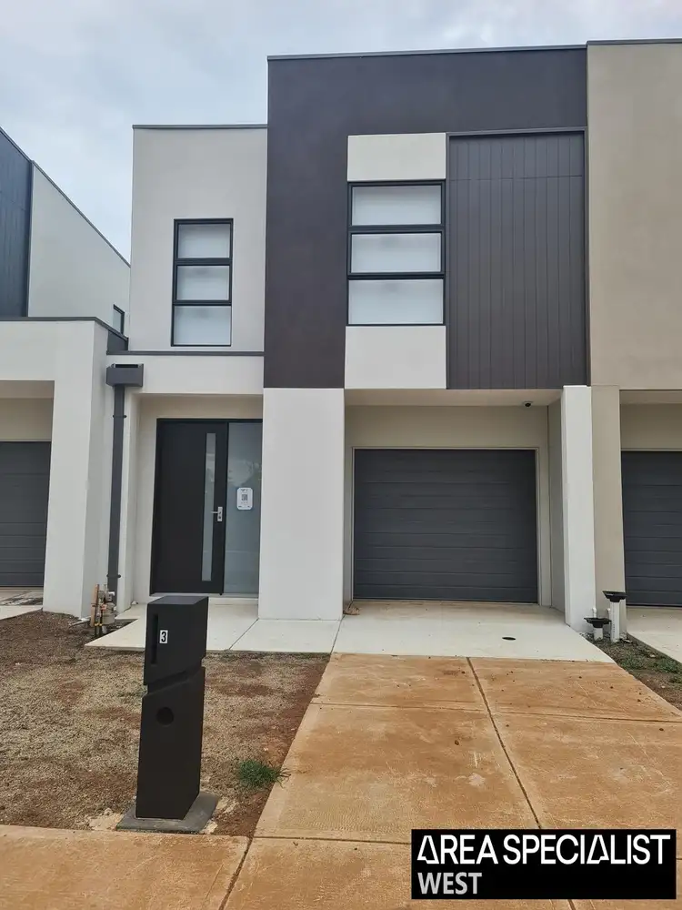 Main view of Homely townhouse listing, 3 Mapstone Court, Melton South VIC 3338