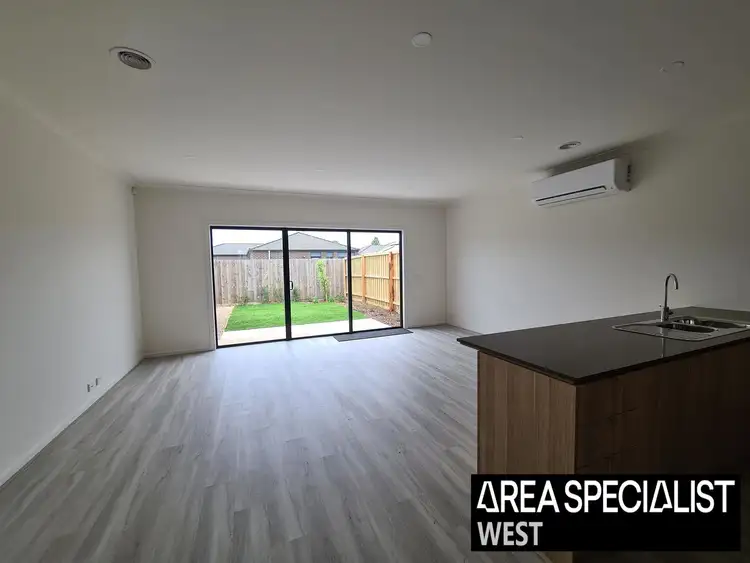 Fourth view of Homely townhouse listing, 3 Mapstone Court, Melton South VIC 3338