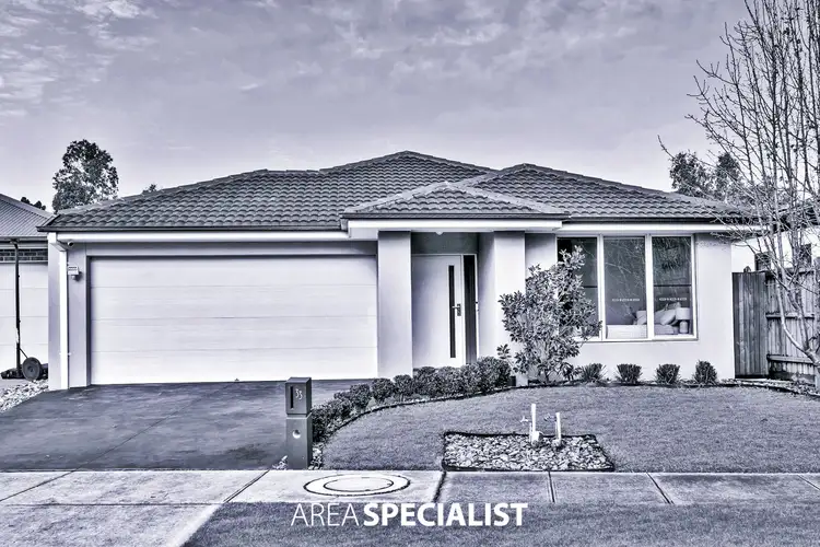 Main view of Homely house listing, 33 Kiama Street, Officer VIC 3809