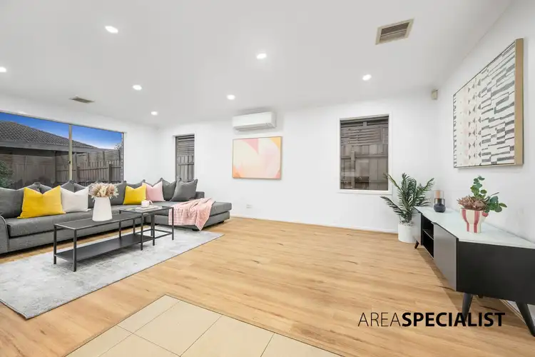 Sixth view of Homely house listing, 3 Ethel Turner Place, Lynbrook VIC 3975