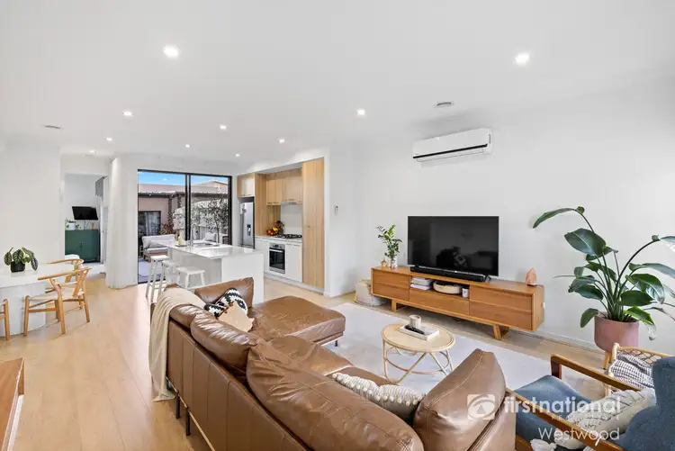 155 Tom Roberts Parade