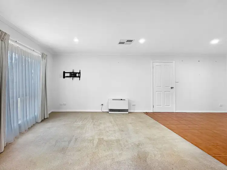 Seventh view of Homely house listing, 2 Bristol Court, Maryborough VIC 3465