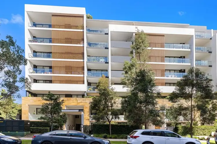 6 URUNGA PARADE
