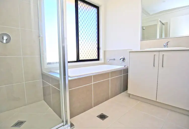 Seventh view of Homely house listing, 1/6 Amber Close, Kelso NSW 2795